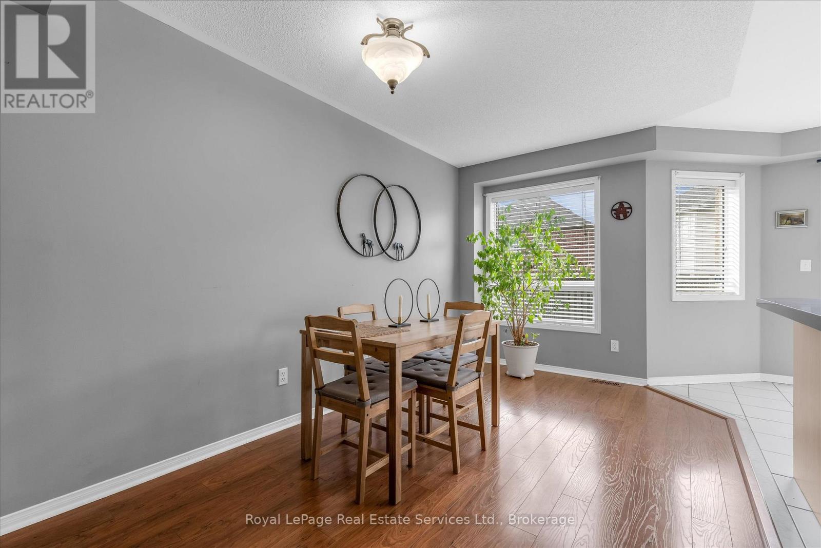 1155 Davis Lane, Milton (De Dempsey), ON