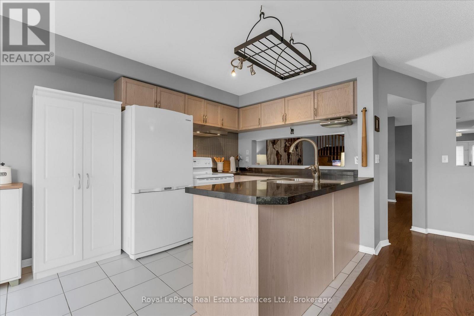 1155 Davis Lane, Milton (De Dempsey), ON