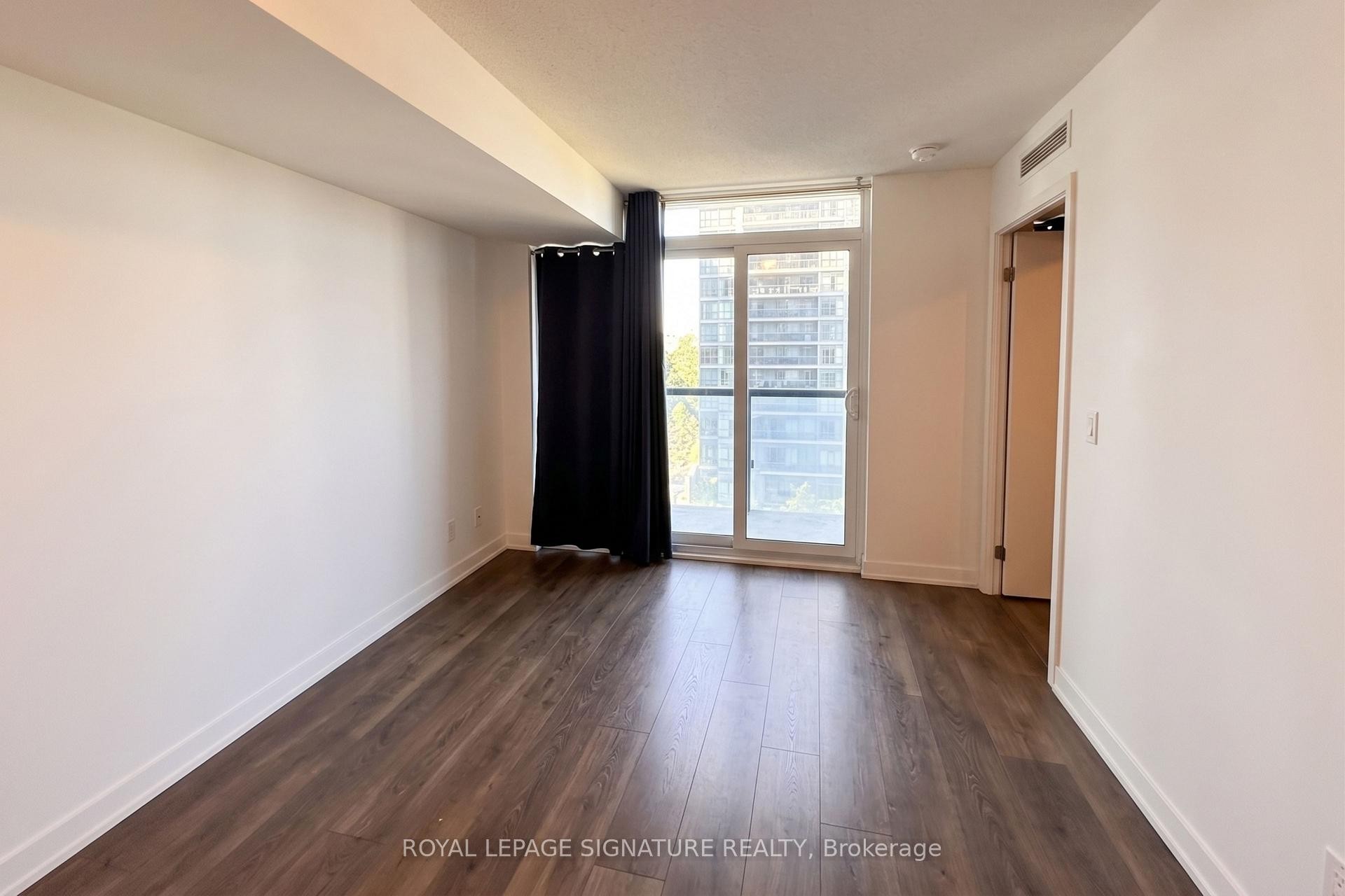 709-9 Valhalla Inn Road, Toronto, ON