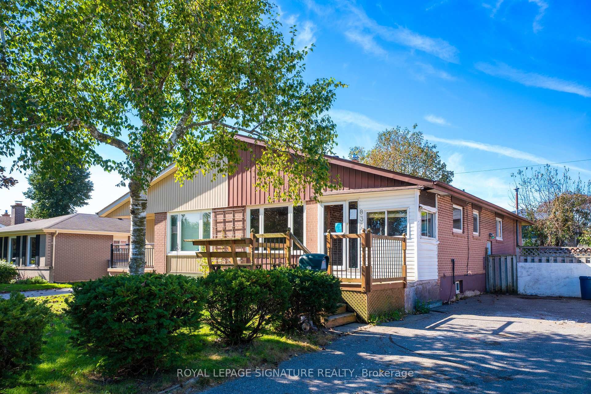 832 Zator Avenue, Pickering, ON