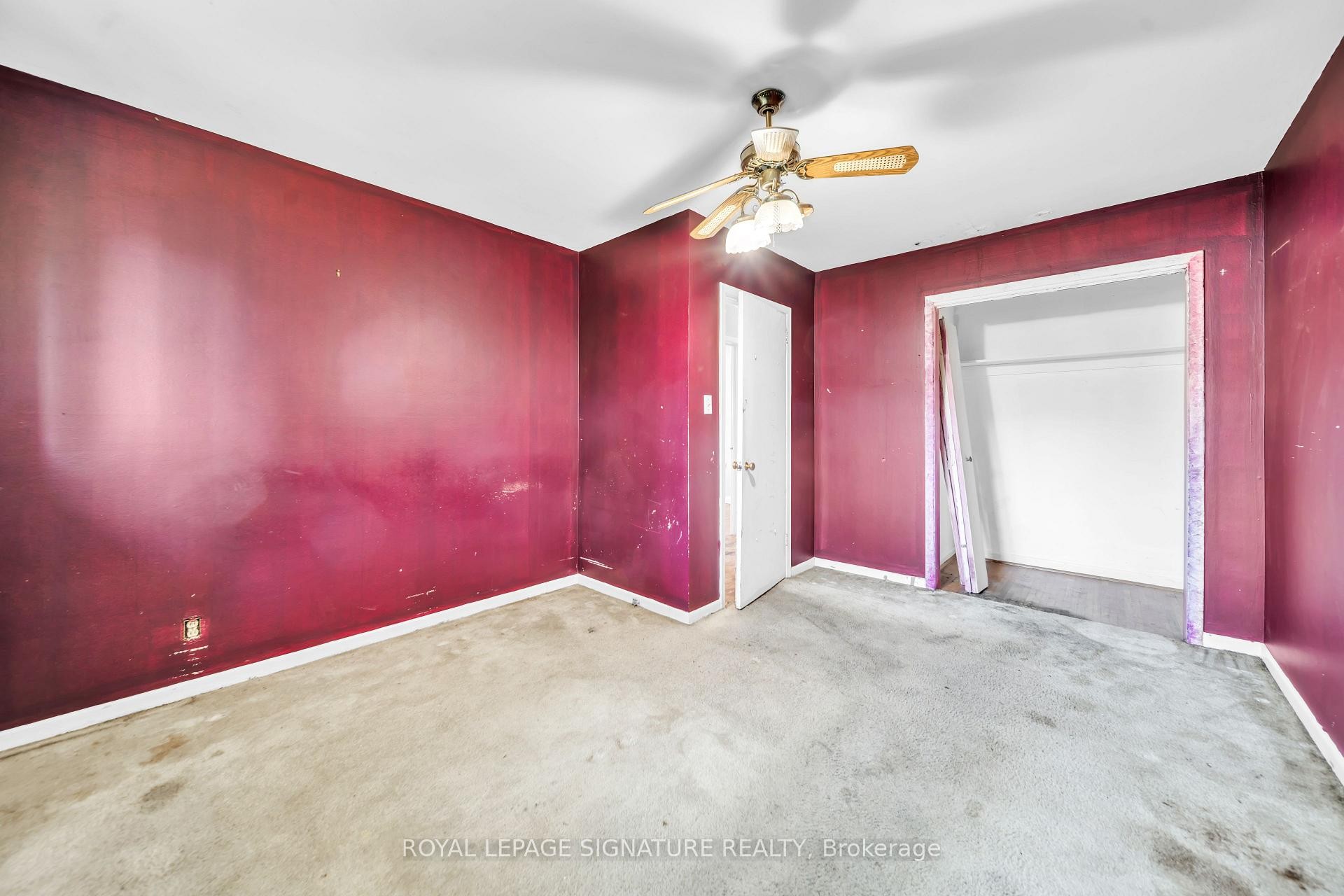 832 Zator Avenue, Pickering, ON