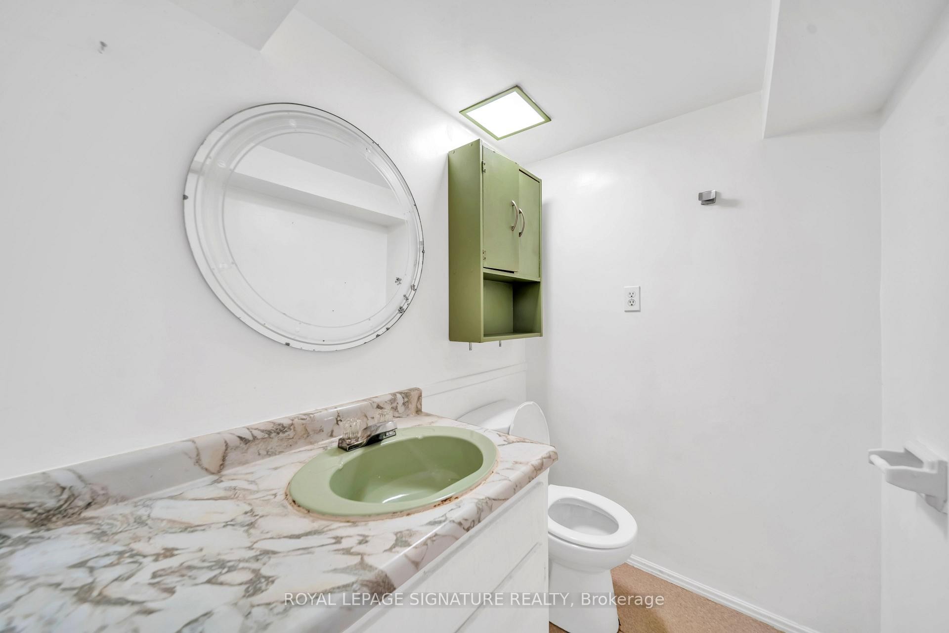 832 Zator Avenue, Pickering, ON