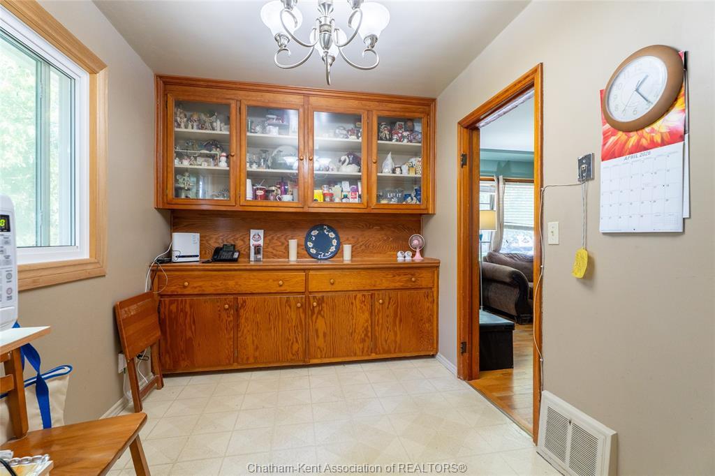 42 Canterbury Street, Chatham, ON