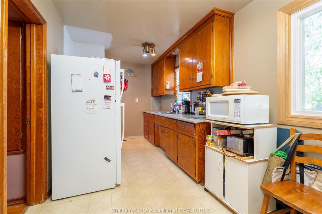 42 Canterbury Street, Chatham, ON