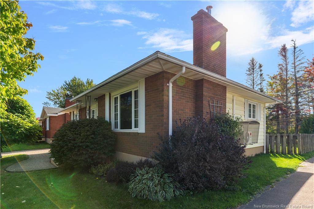 62 Ayer Ave, Moncton, NB