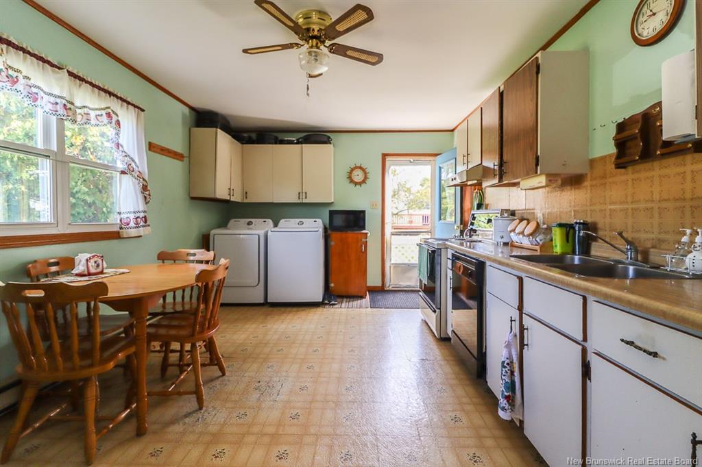 27 Chester Park Rd, St. Martins, NB