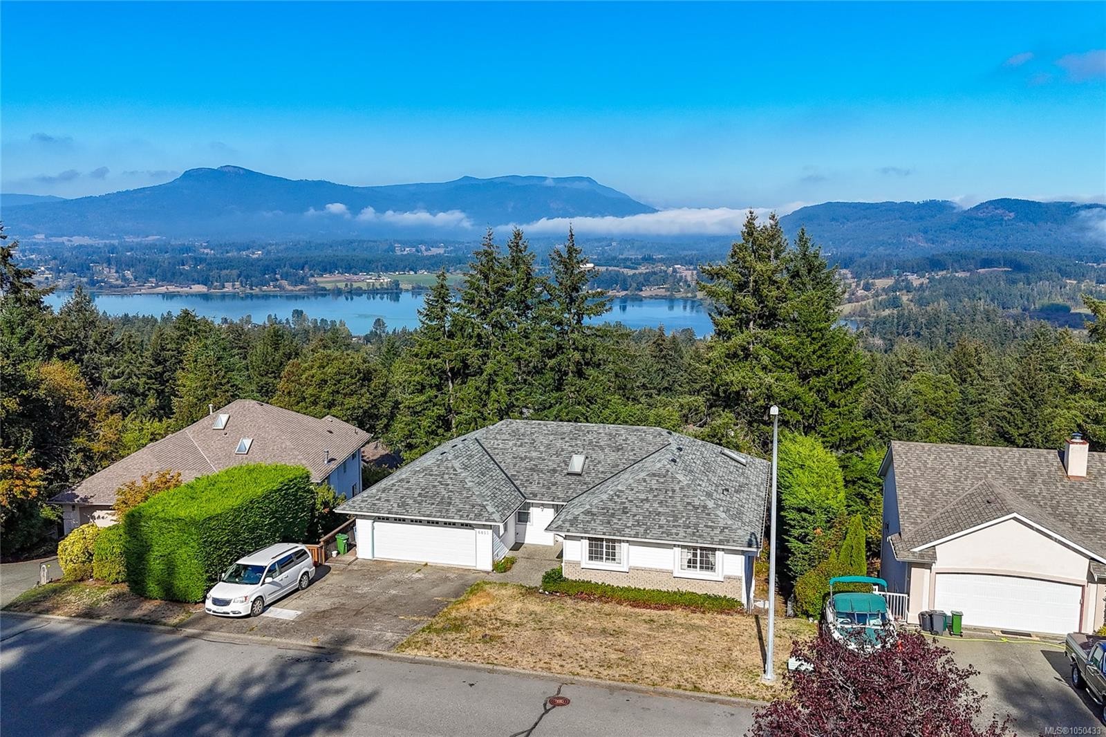 6033 Chippewa Rd, Duncan, BC