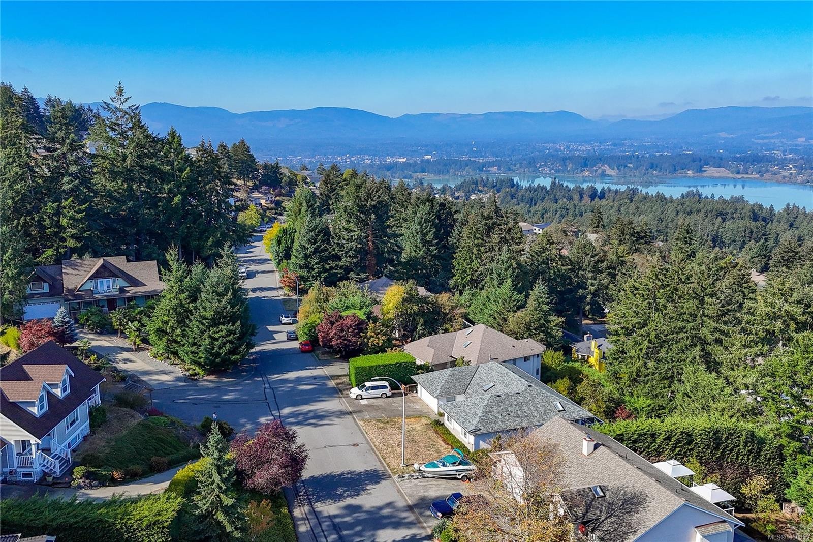 6033 Chippewa Rd, Duncan, BC
