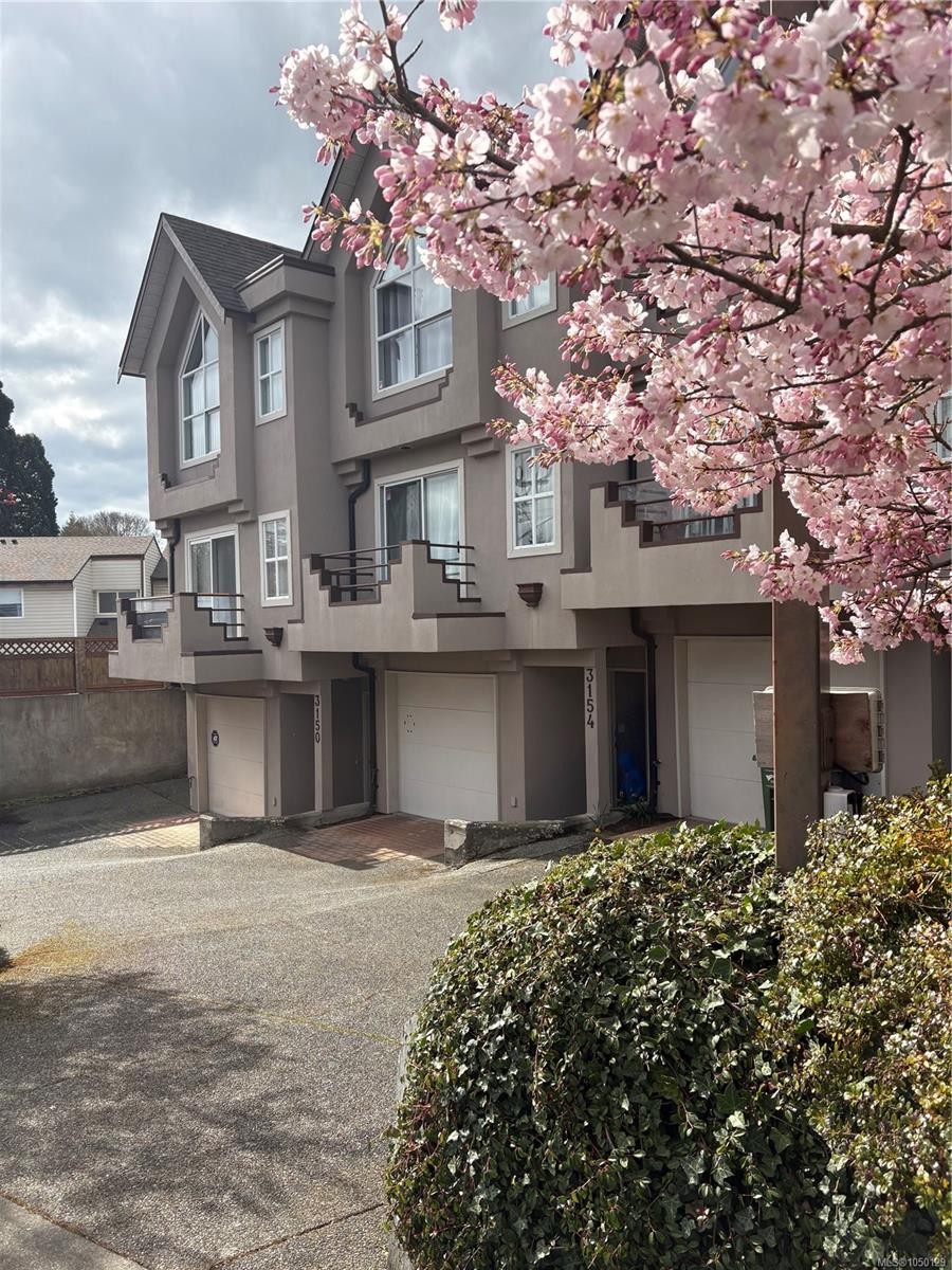3154 Washington Ave, Victoria, BC