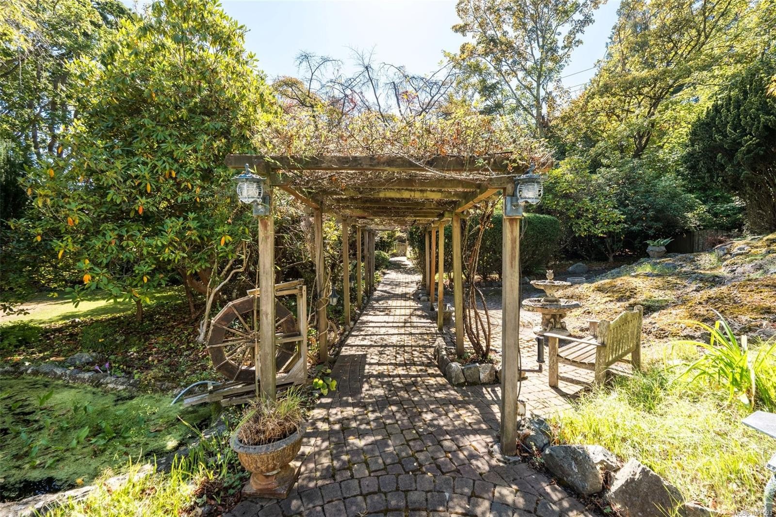 30 Beach Dr, Oak Bay, BC