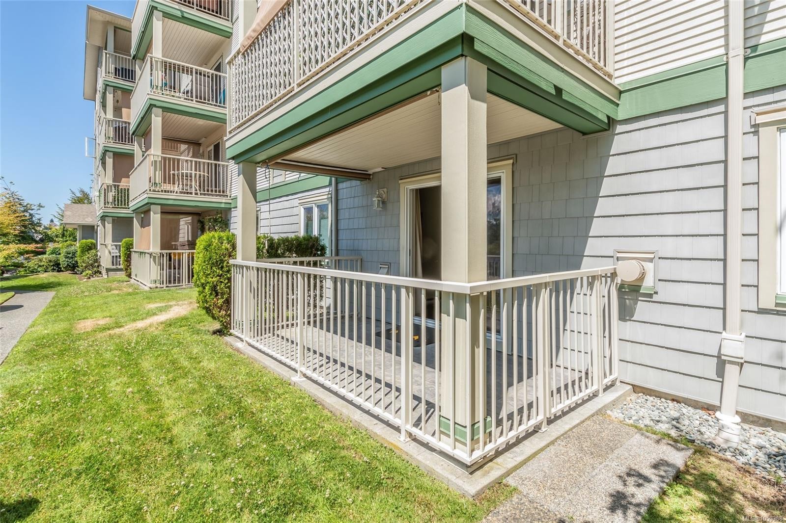 #111-4971 Songbird Pl, Nanaimo, BC