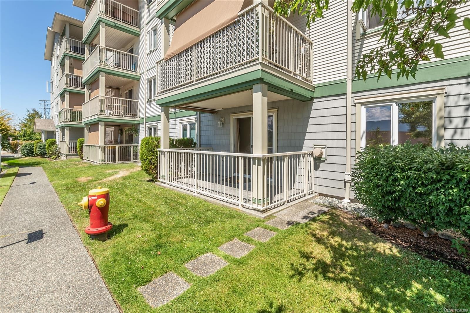 #111-4971 Songbird Pl, Nanaimo, BC