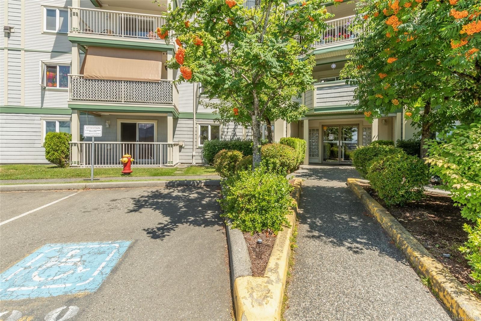 #111-4971 Songbird Pl, Nanaimo, BC