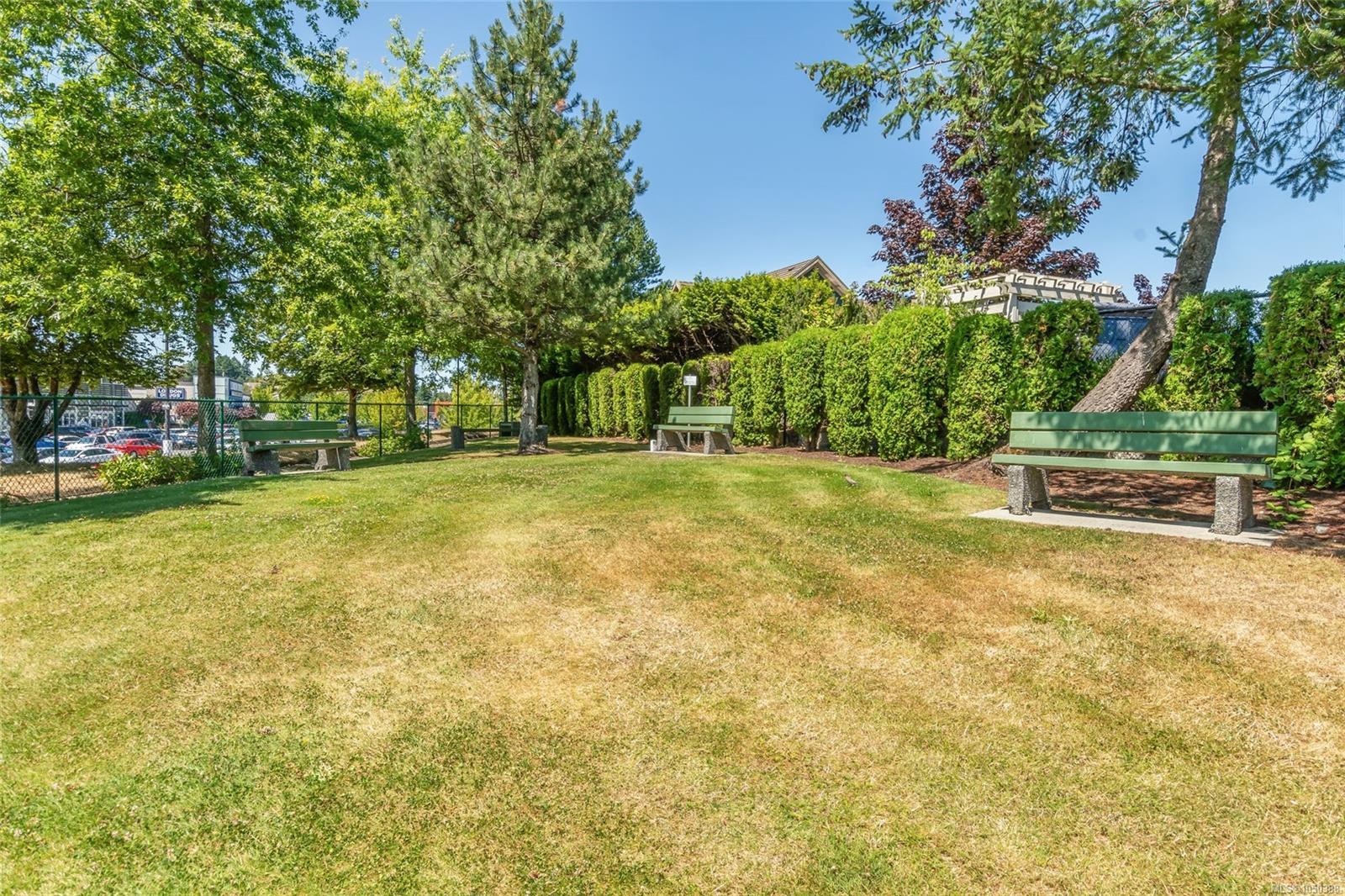 #111-4971 Songbird Pl, Nanaimo, BC