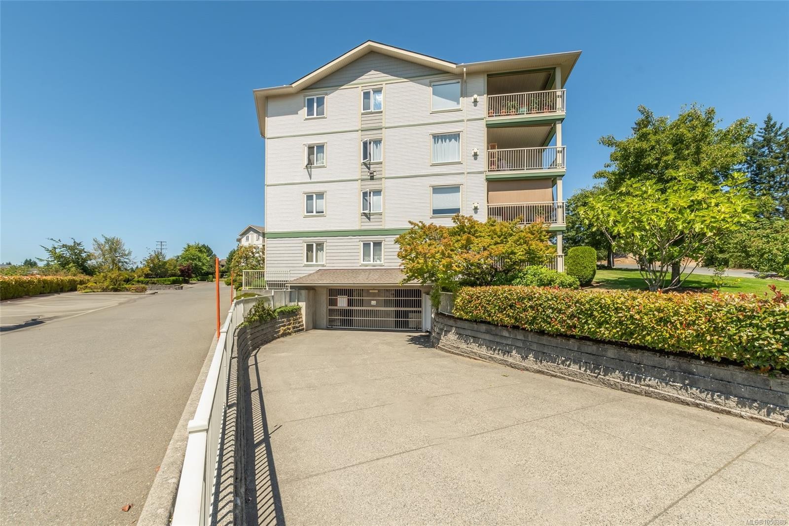 #111-4971 Songbird Pl, Nanaimo, BC
