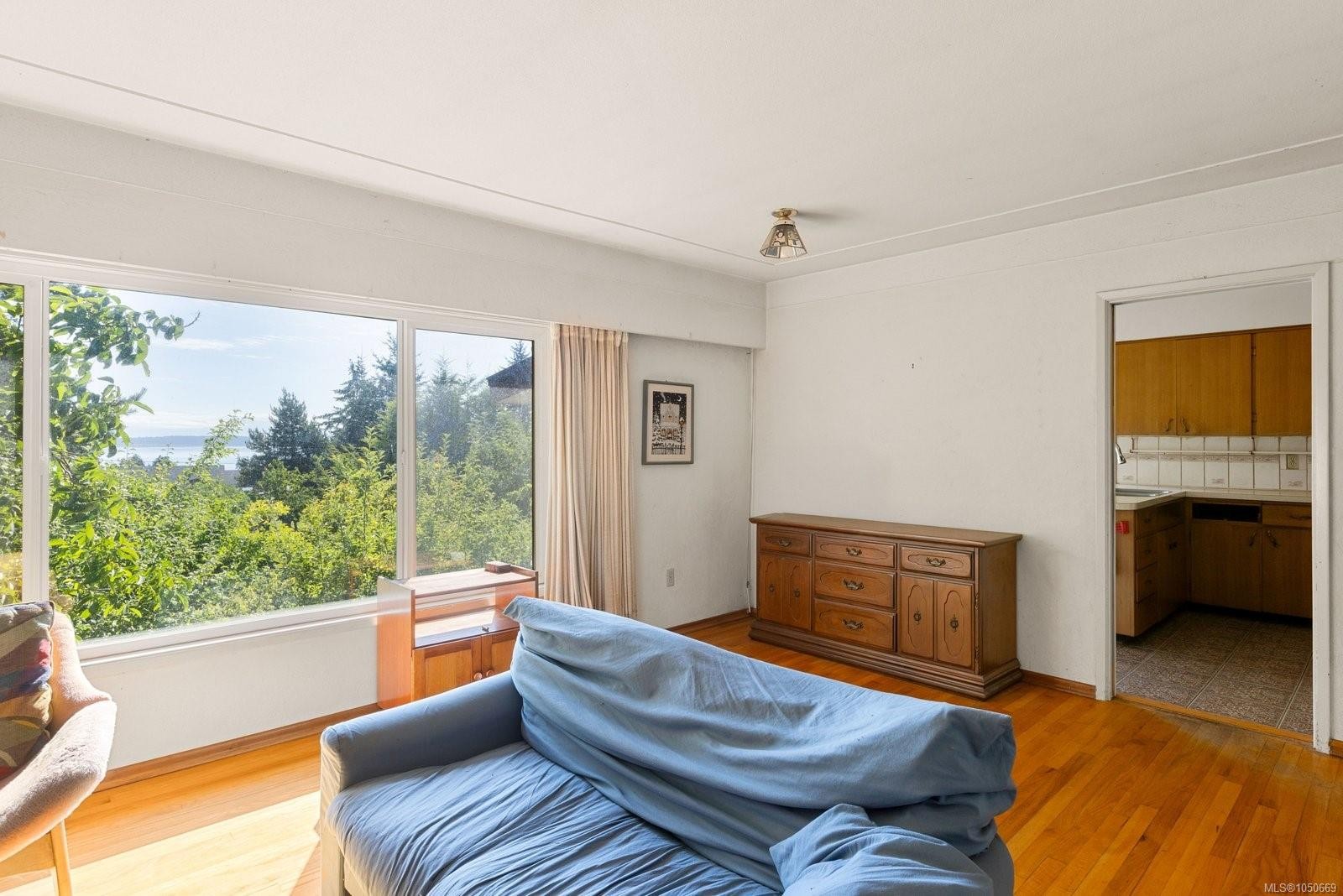 8625 Aldous Terr, North Saanich, BC