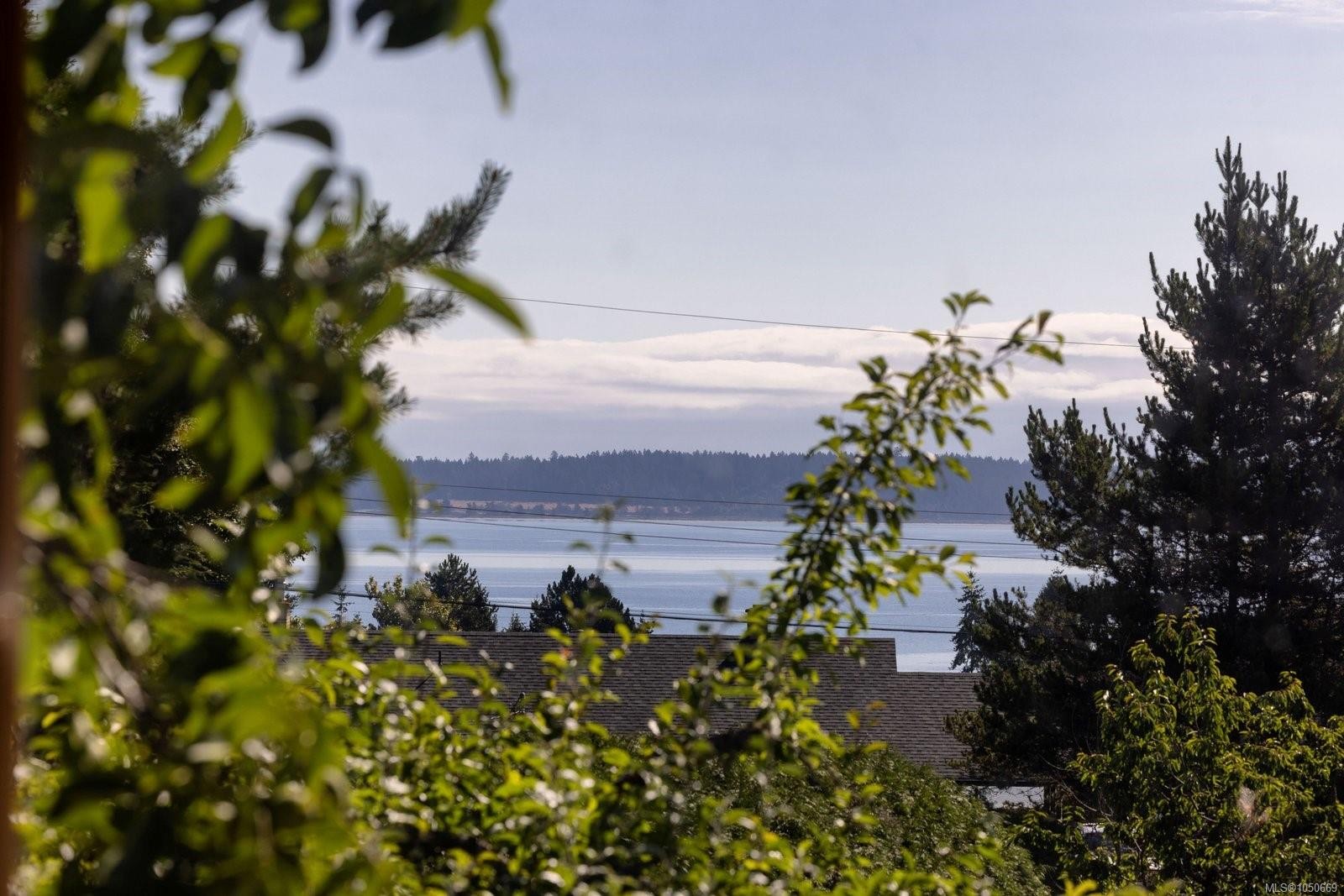 8625 Aldous Terr, North Saanich, BC