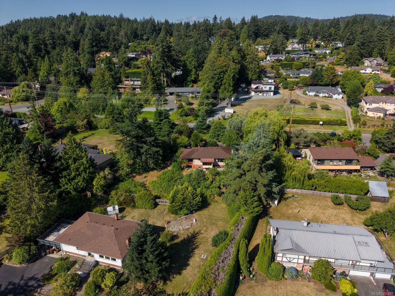 8625 Aldous Terr, North Saanich, BC