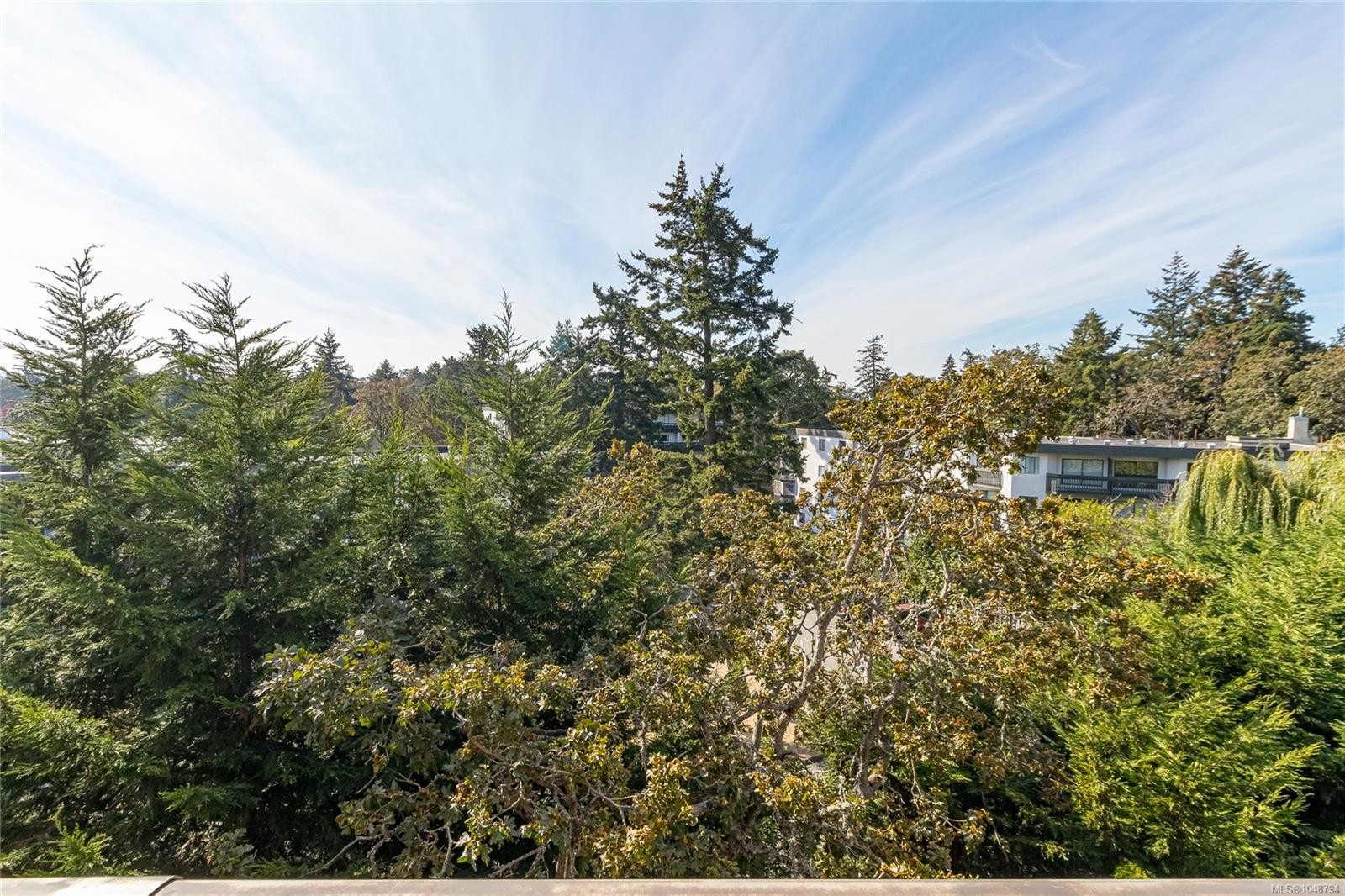 #404-4030 Quadra St, Saanich, BC