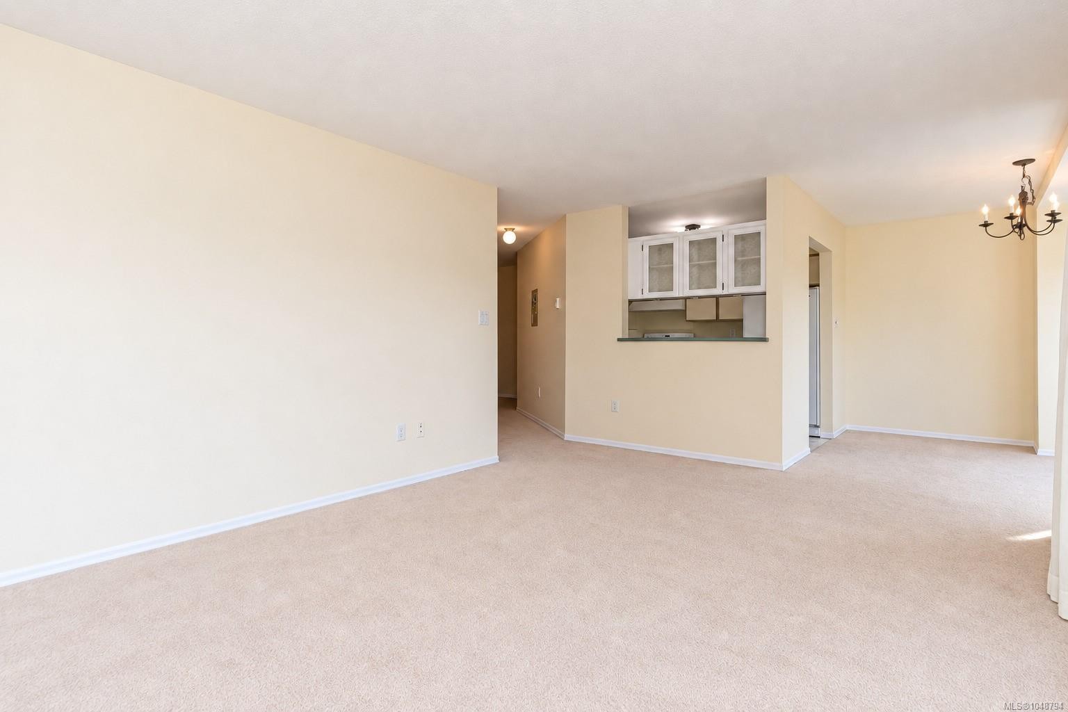 #404-4030 Quadra St, Saanich, BC