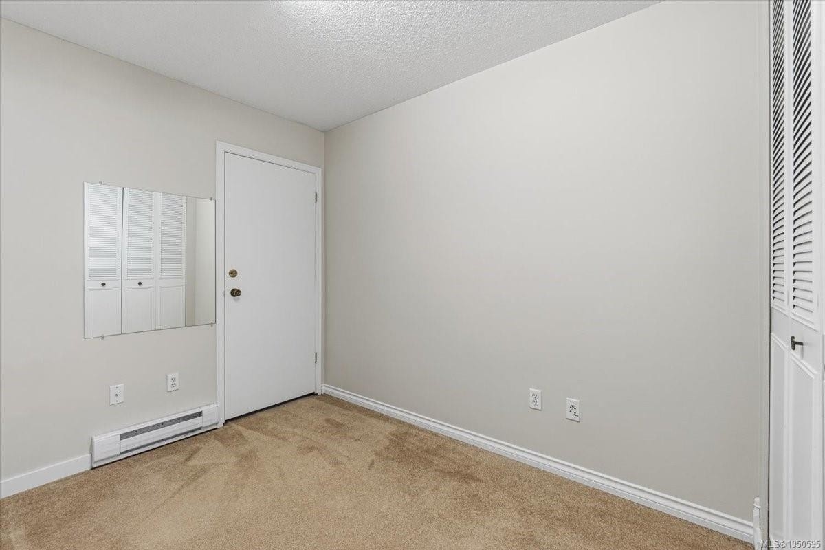 #208-2562 Departure Bay Rd, Nanaimo, BC