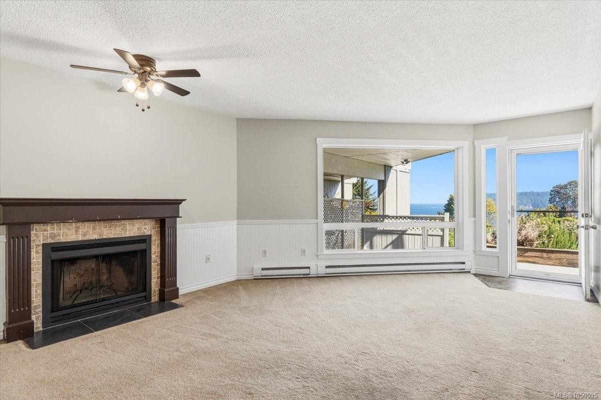 #208-2562 Departure Bay Rd, Nanaimo, BC