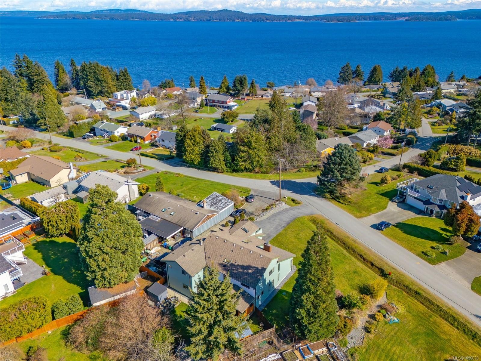 10870 Olsen Rd, Saltair, BC