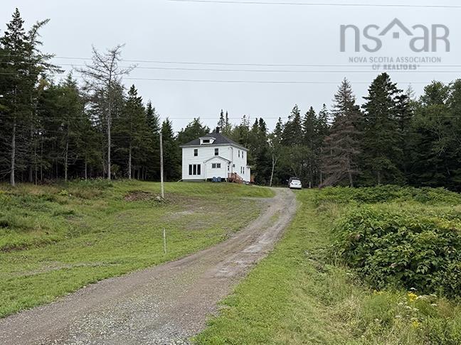 9220 Pepperell Street, St. Peter'S, NS