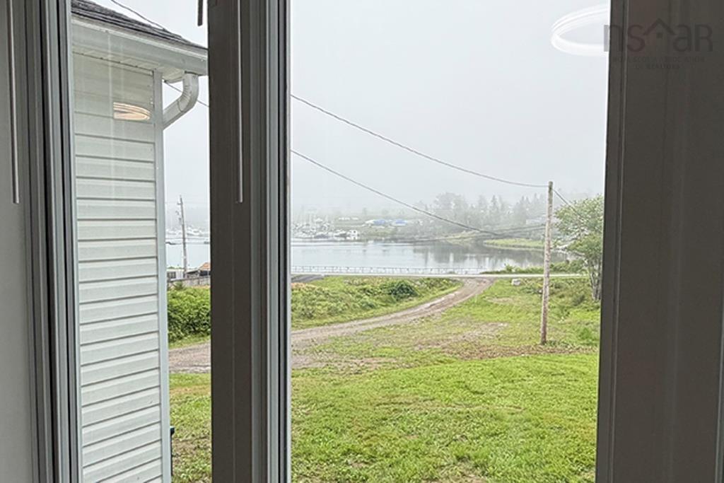 9220 Pepperell Street, St. Peter'S, NS