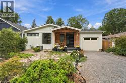8 DIXIE Avenue Niagara-On-The-Lake, ON L0S 1J0