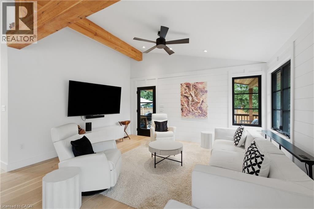 8 Dixie Avenue, Niagara-On-The-Lake, ON