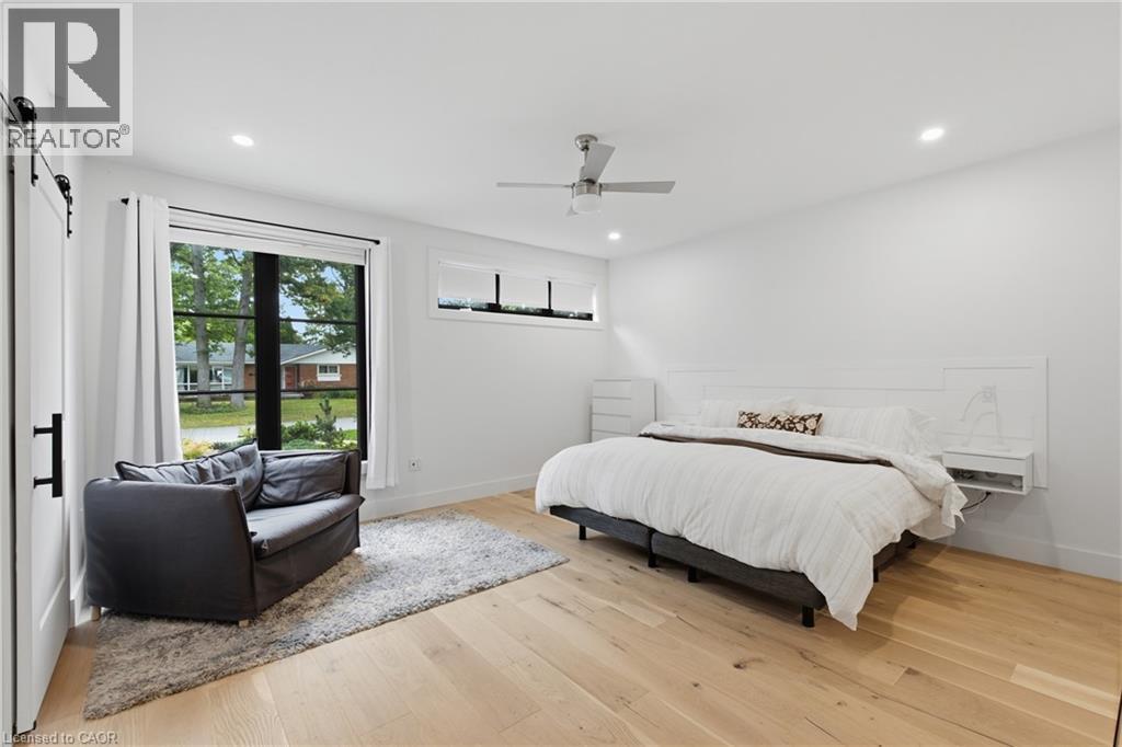 8 Dixie Avenue, Niagara-On-The-Lake, ON
