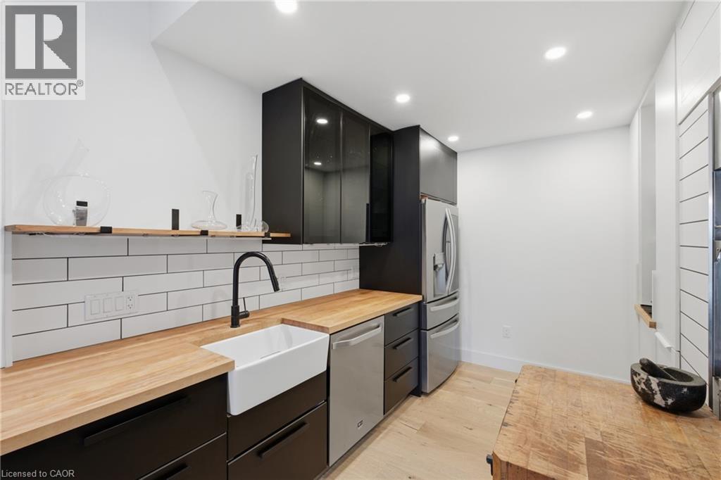 8 Dixie Avenue, Niagara-On-The-Lake, ON