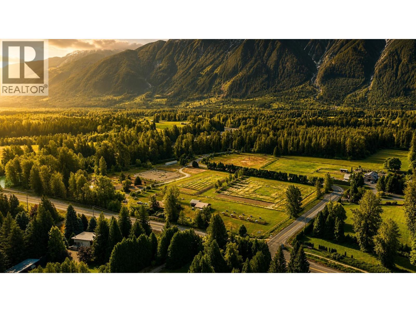1641 Airport Road, Squamish, BC