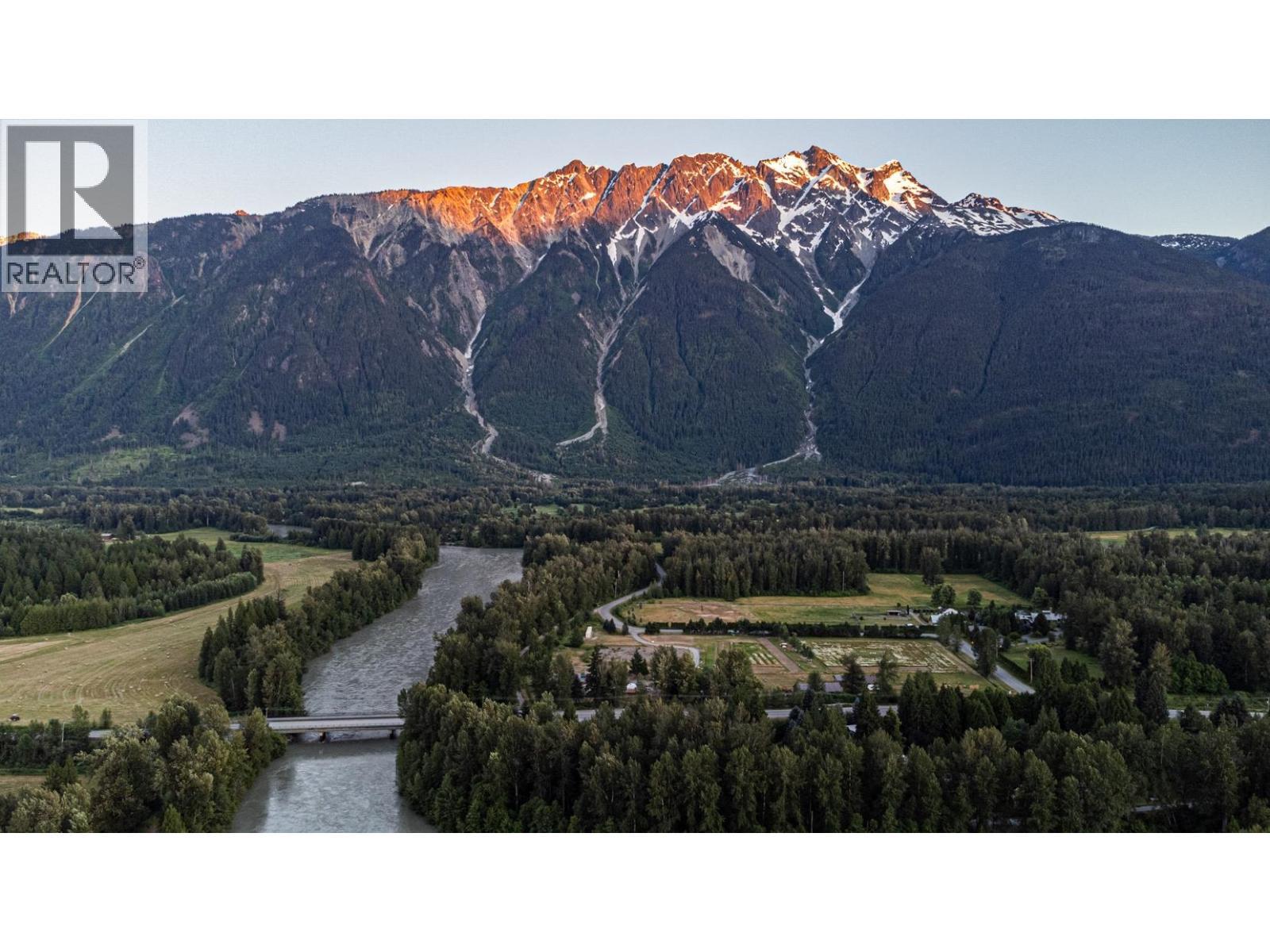 1641 Airport Road, Squamish, BC