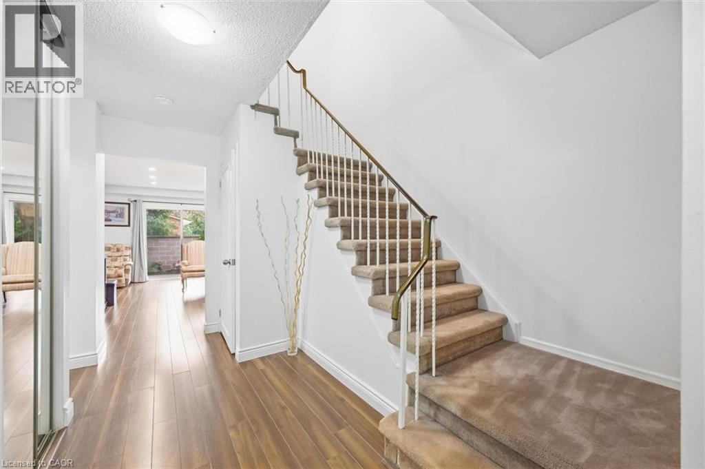 1548 Newlands Crescent Unit# 14, Burlington, ON