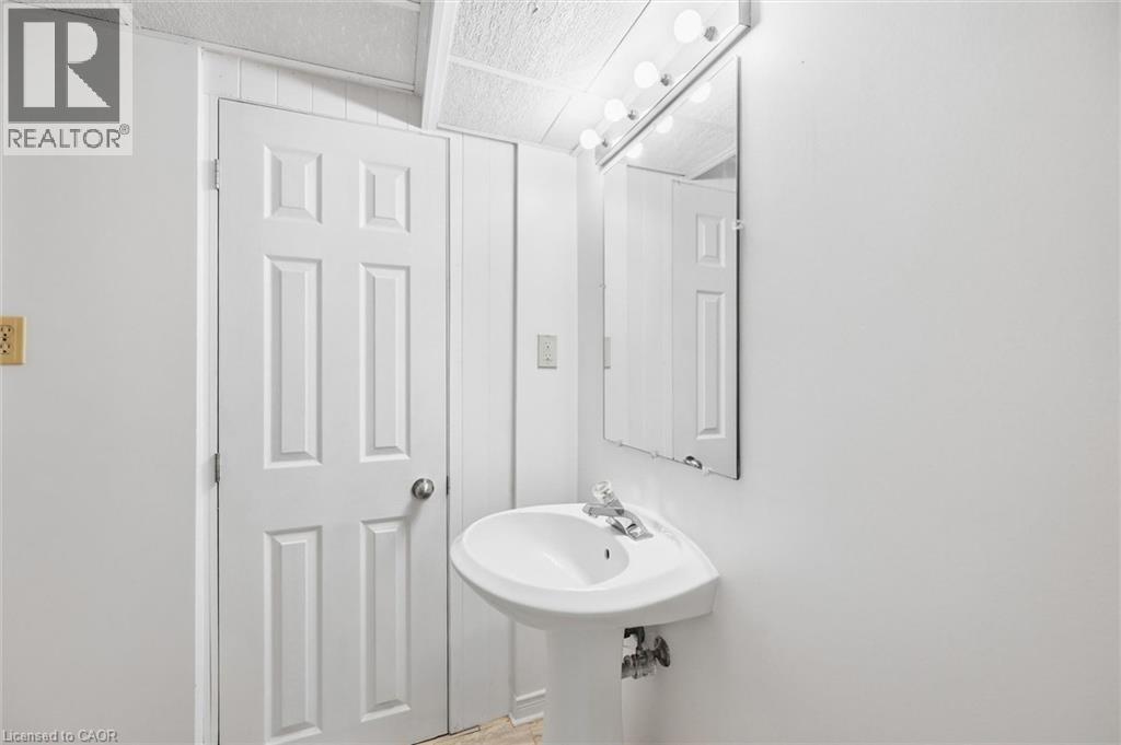 1548 Newlands Crescent Unit# 14, Burlington, ON