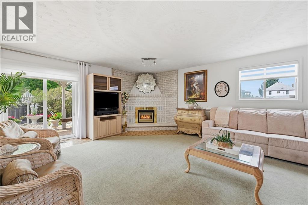 83 Oakridge Drive, Stoney Creek, ON