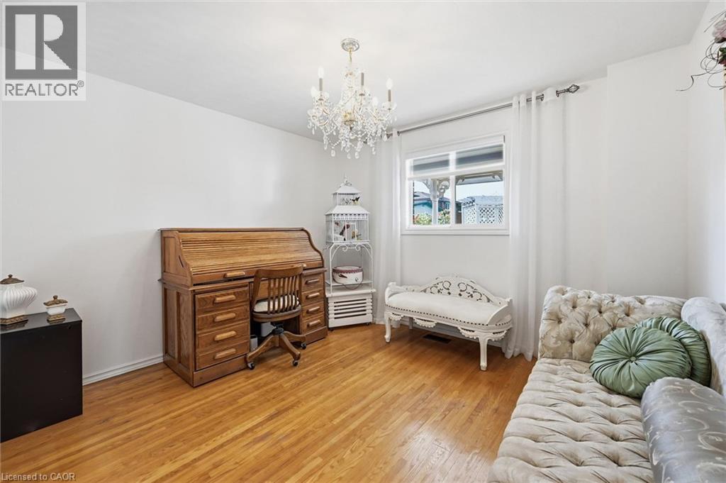 83 Oakridge Drive, Stoney Creek, ON
