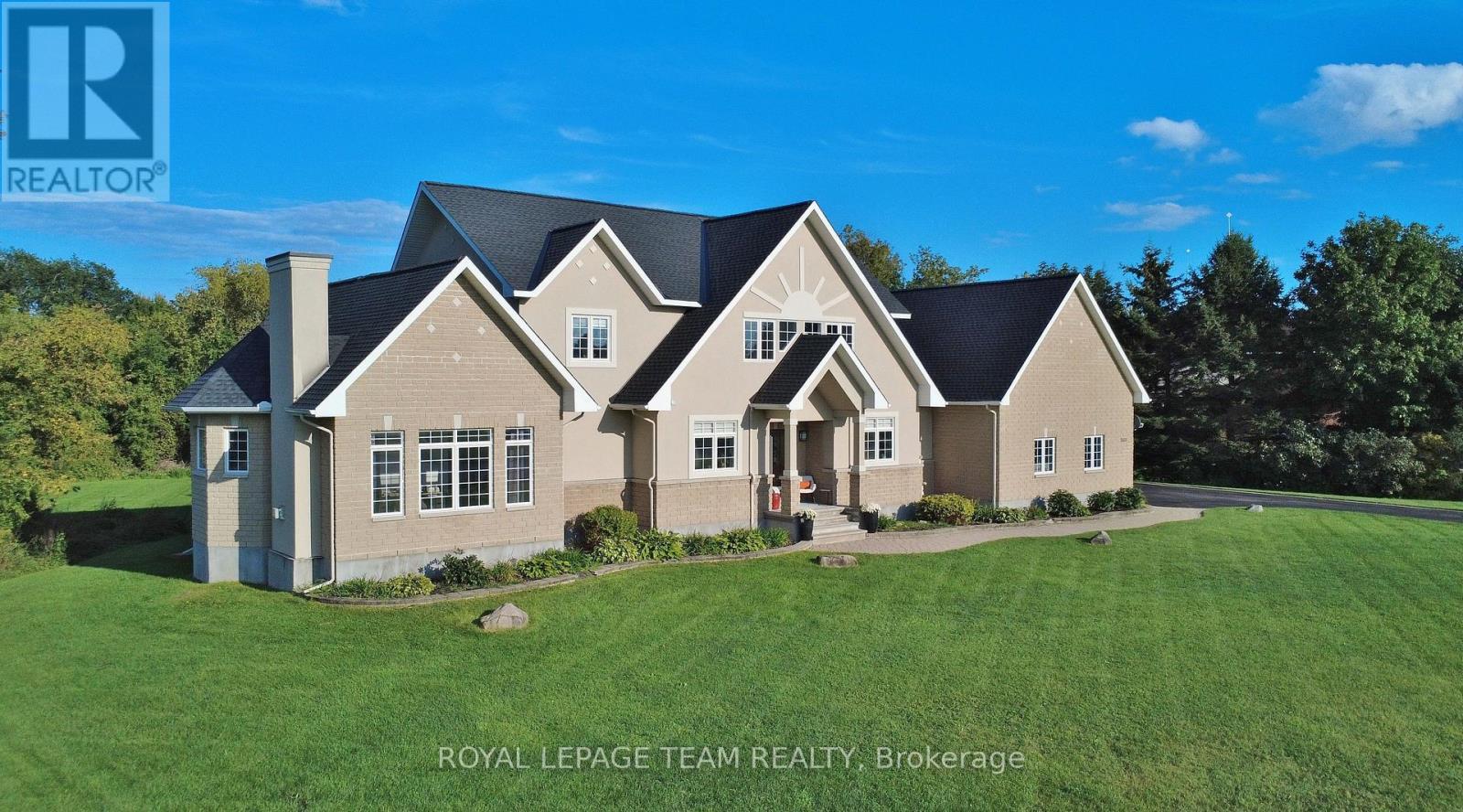 2515 Kearns Way, Ottawa, ON