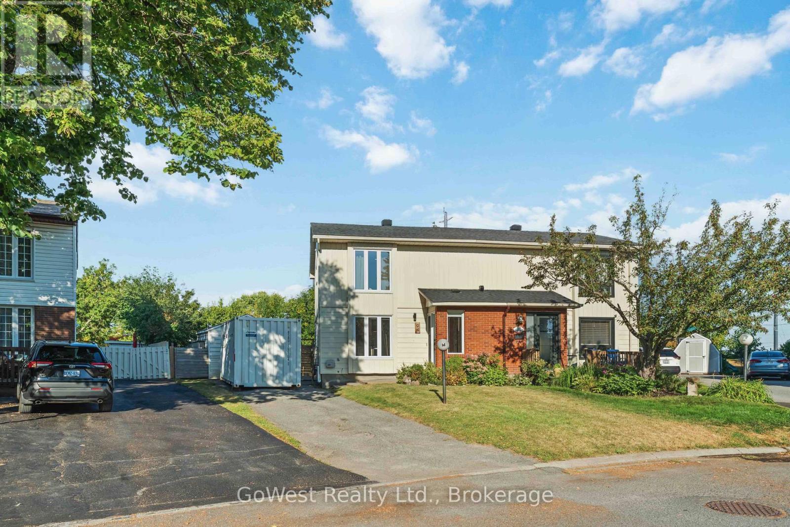 94 Fieldgate Drive, Ottawa, ON