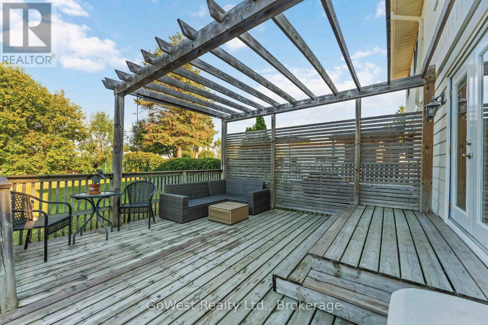 94 Fieldgate Drive, Ottawa, ON