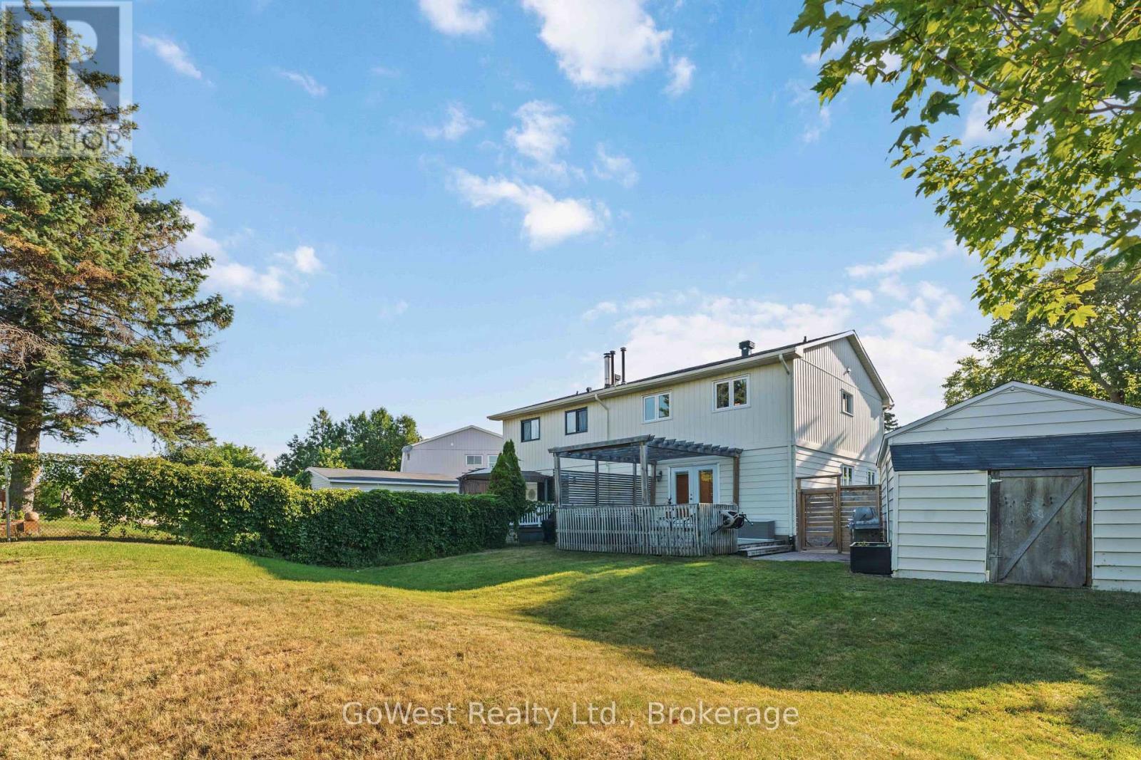 94 Fieldgate Drive, Ottawa, ON
