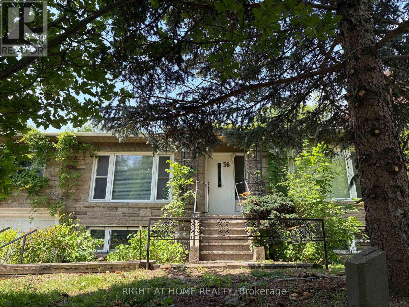 36 Forest Wood, Toronto, ON
