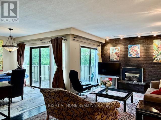 36 Forest Wood, Toronto, ON