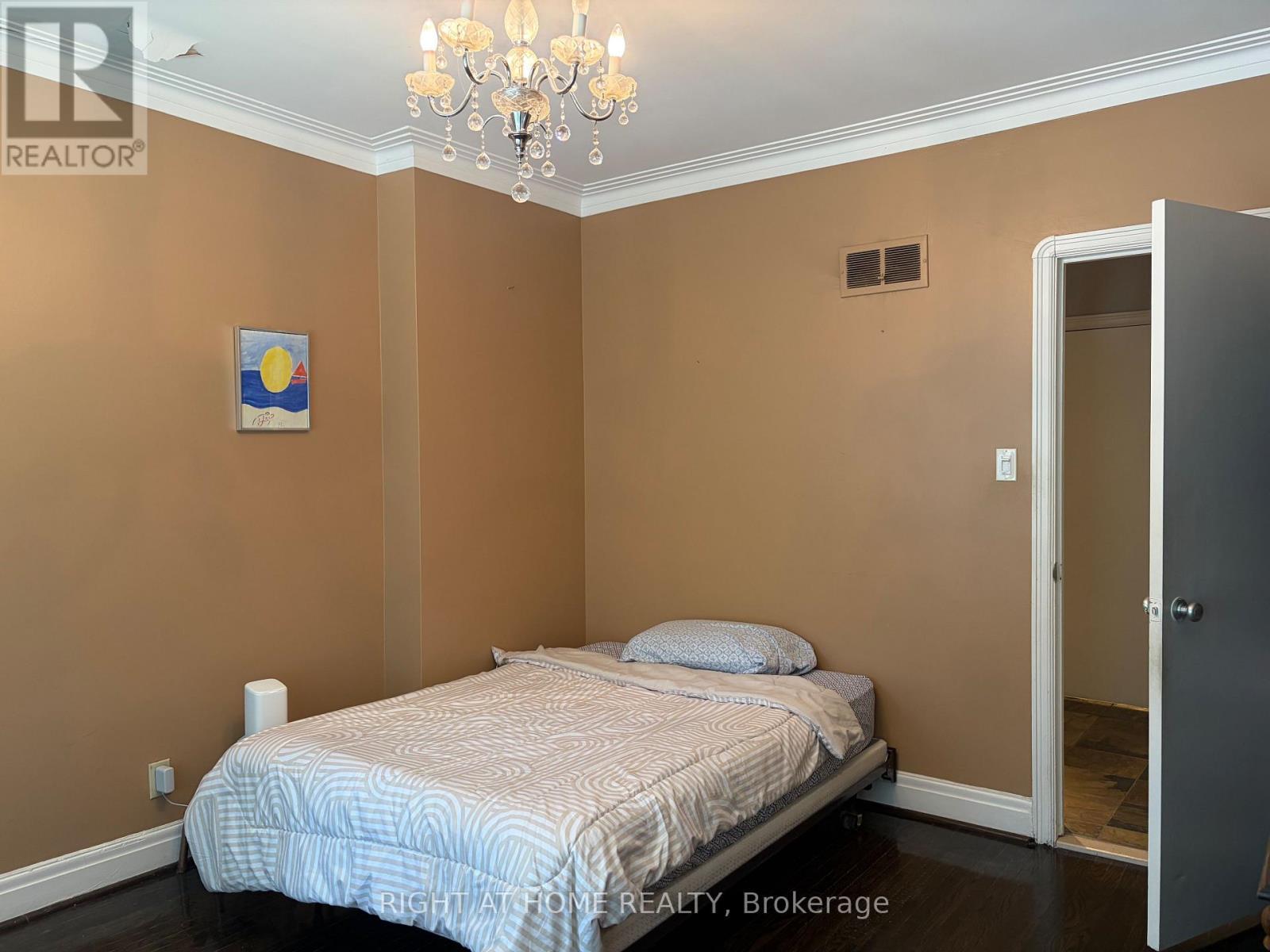 36 Forest Wood, Toronto, ON