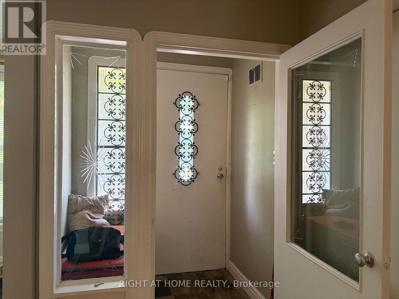 36 Forest Wood, Toronto, ON