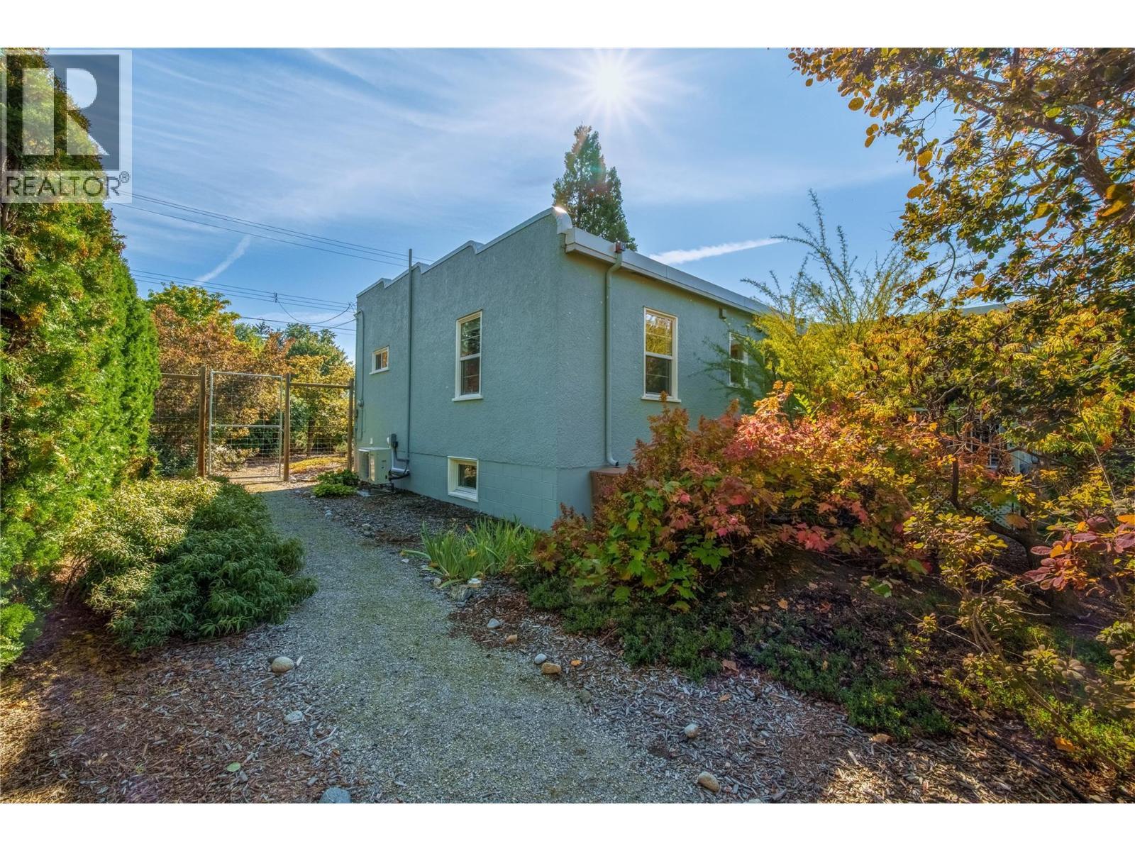 913 Moosejaw Street, Penticton, BC