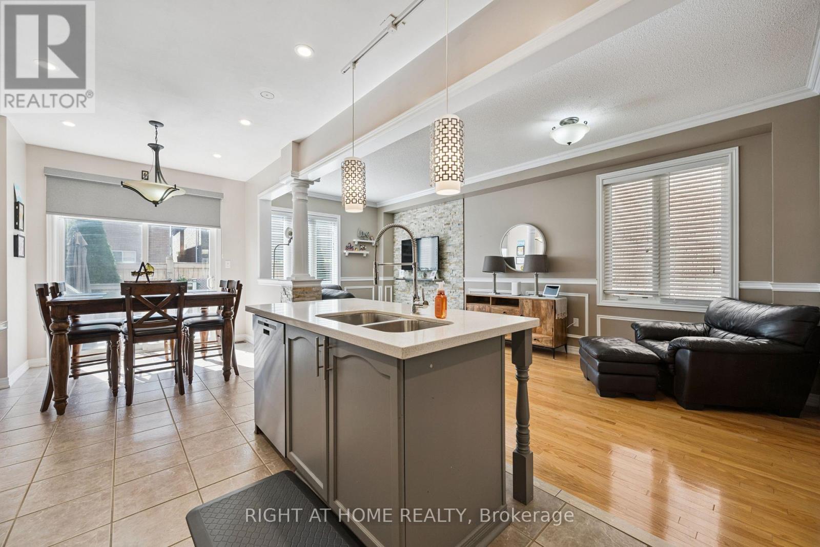 20 Percy Gate, Brampton, ON