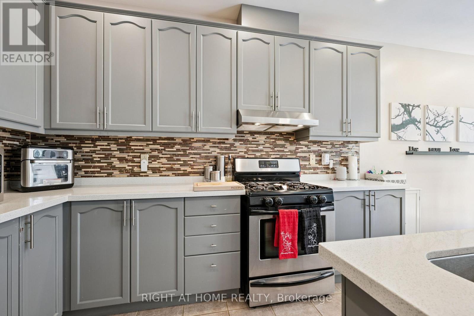 20 Percy Gate, Brampton, ON